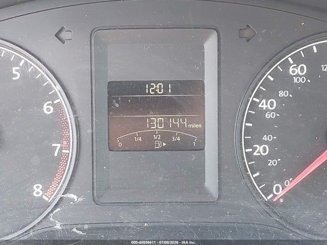 2014 Volkswagen Jetta 2.0l S მანქანა იყიდება აუქციონზე, vin: 3VW2K7AJ3EM257500, აუქციონის ნომერი: 45556411