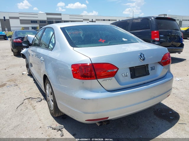 2014 Volkswagen Jetta 2.0l S მანქანა იყიდება აუქციონზე, vin: 3VW2K7AJ3EM257500, აუქციონის ნომერი: 45556411