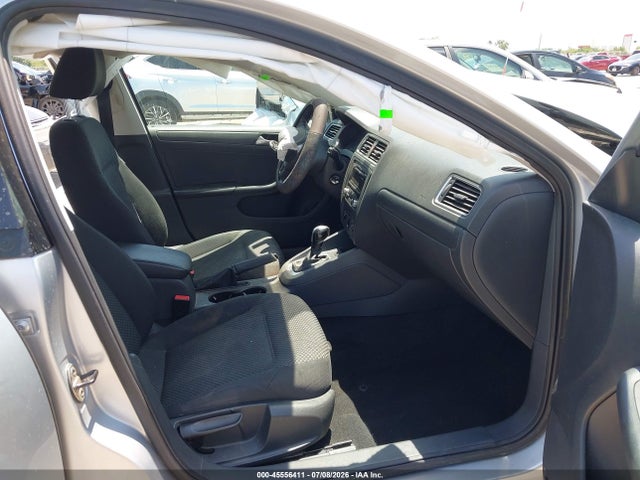 2014 Volkswagen Jetta 2.0l S მანქანა იყიდება აუქციონზე, vin: 3VW2K7AJ3EM257500, აუქციონის ნომერი: 45556411
