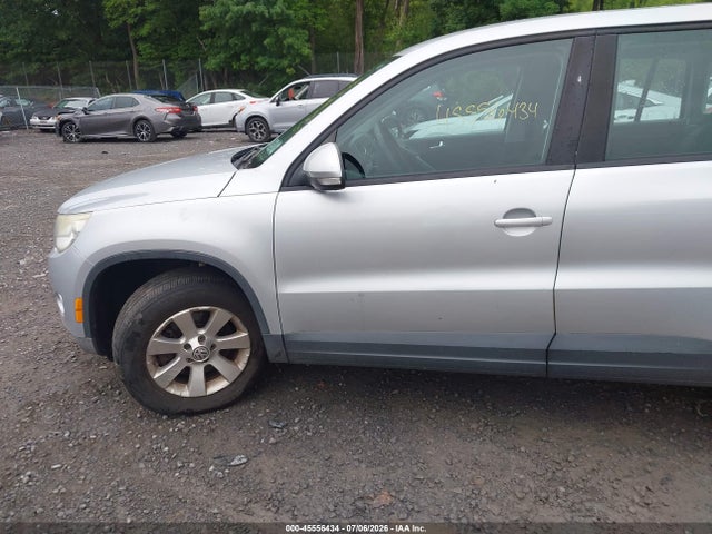 Продажа на аукционе авто 2009 Volkswagen Tiguan S, vin: WVGAV75N19W527280, номер лота: 45556434