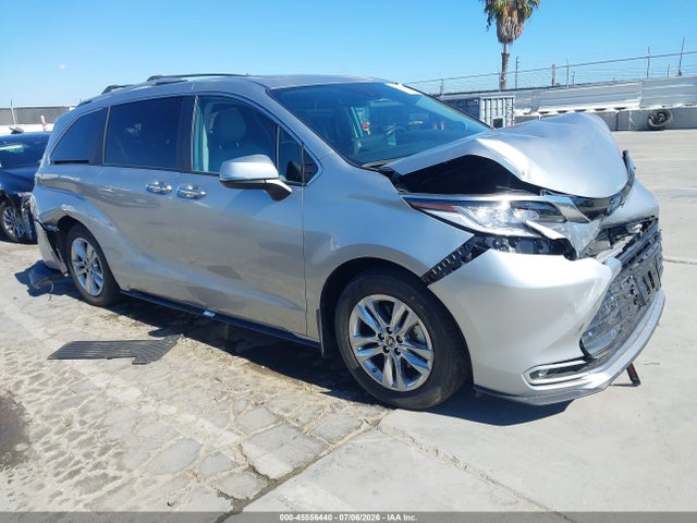 45556440 :رقم المزاد ، 5TDZSKFCXRS142638 vin ، 2024 Toyota Sienna Limited مزاد بيع