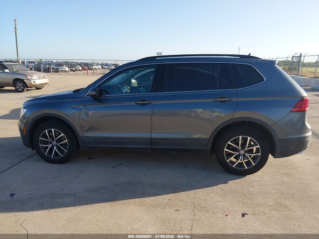 3VV3B7AX6KM195177 Volkswagen Tiguan 2.0t Se/2.0t Sel/2.0t Sel R-line/2.0t Sel R-line Black