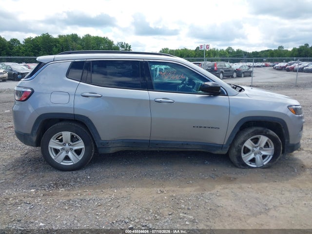 2022 Jeep Compass Latitude 4x4 მანქანა იყიდება აუქციონზე, vin: 3C4NJDBB2NT151764, აუქციონის ნომერი: 45556606
