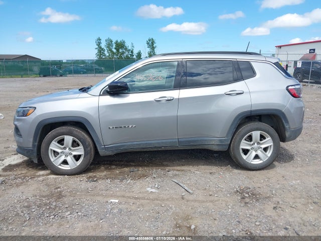 2022 Jeep Compass Latitude 4x4 მანქანა იყიდება აუქციონზე, vin: 3C4NJDBB2NT151764, აუქციონის ნომერი: 45556606