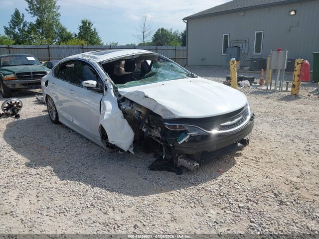 2016 Chrysler 200 Limited მანქანა იყიდება აუქციონზე, vin: 1C3CCCAB5GN115104, აუქციონის ნომერი: 45556621