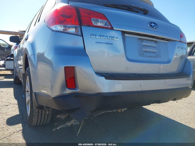 2014 Subaru Outback 2.5i Premium მანქანა იყიდება აუქციონზე, vin: 4S4BRBCC2E3202680, აუქციონის ნომერი: 45556689
