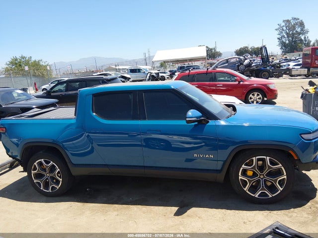 Rivian R1t Adventure 2022 7FCTGAAAXNN006415 Image 14