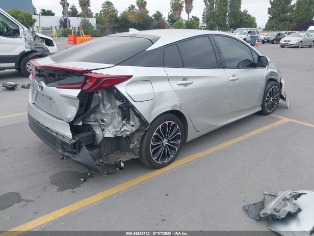Toyota Prius Prime Premium 2017 JTDKARFP8H3023910 Image 4