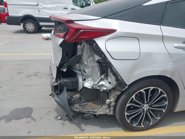 Toyota Prius Prime Premium 2017 JTDKARFP8H3023910 Image 13