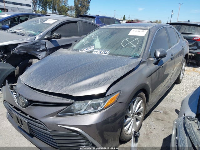Toyota CAMRY LE 2024 4T1C11AKXRU212700 Image 2