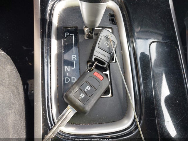 2018 Mitsubishi Outlander Es მანქანა იყიდება აუქციონზე, vin: JA4AZ3A3XJZ038492, აუქციონის ნომერი: 45556785