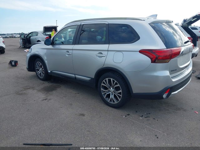 2018 Mitsubishi Outlander Es მანქანა იყიდება აუქციონზე, vin: JA4AZ3A3XJZ038492, აუქციონის ნომერი: 45556785