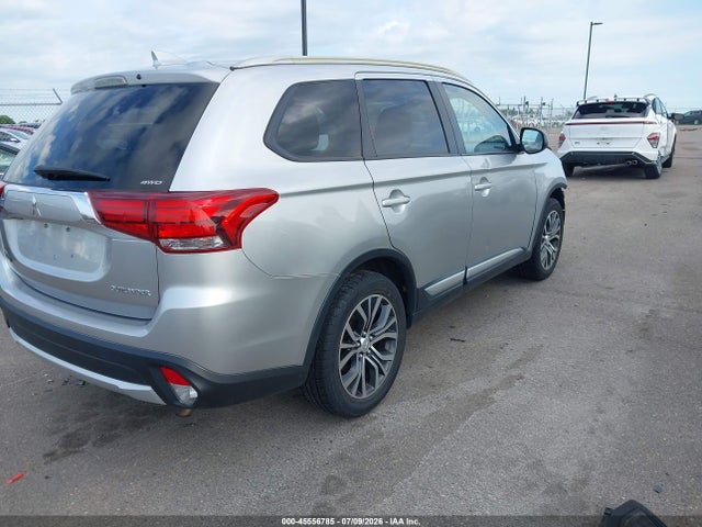 2018 Mitsubishi Outlander Es მანქანა იყიდება აუქციონზე, vin: JA4AZ3A3XJZ038492, აუქციონის ნომერი: 45556785