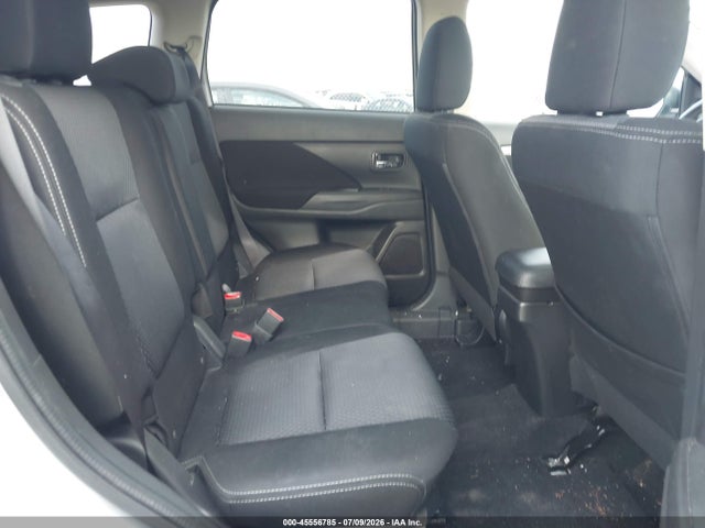 2018 Mitsubishi Outlander Es მანქანა იყიდება აუქციონზე, vin: JA4AZ3A3XJZ038492, აუქციონის ნომერი: 45556785