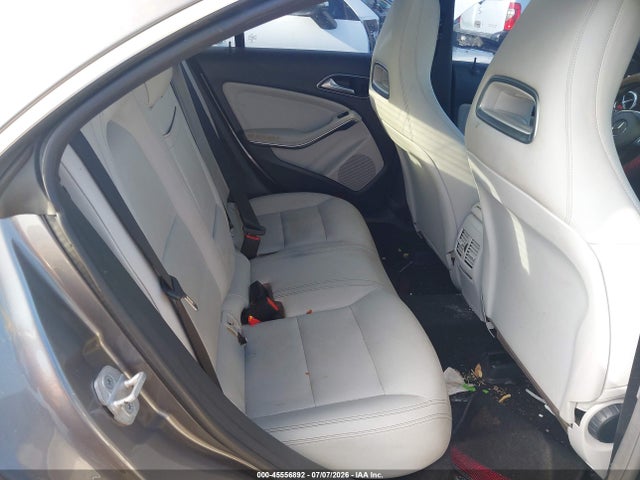 2015 Mercedes-benz Cla 250 მანქანა იყიდება აუქციონზე, vin: WDDSJ4EB3FN280702, აუქციონის ნომერი: 45556892