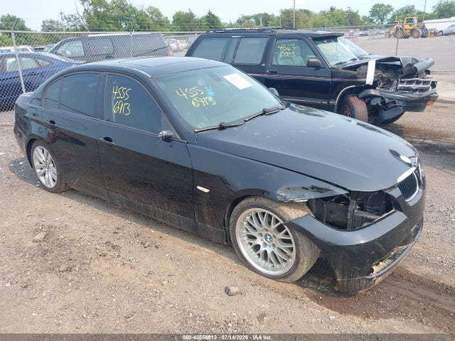 2006 Bmw 325i მანქანა იყიდება აუქციონზე, vin: WBAVB17576NK32482, აუქციონის ნომერი: 45556913