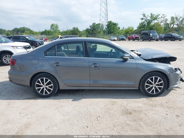 45556930 :رقم المزاد ، 3VWDB7AJ7HM261207 vin ، 2017 Volkswagen Jetta 1.4t Se مزاد بيع