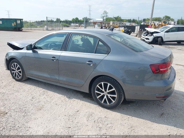 45556930 :رقم المزاد ، 3VWDB7AJ7HM261207 vin ، 2017 Volkswagen Jetta 1.4t Se مزاد بيع
