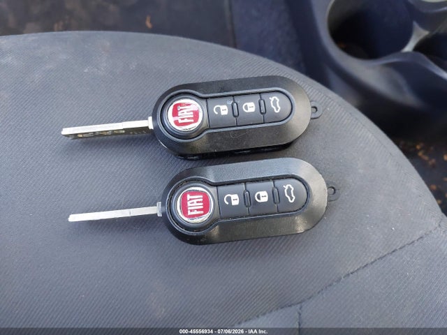 2015 Fiat 500 Pop მანქანა იყიდება აუქციონზე, vin: 3C3CFFAR7FT624664, აუქციონის ნომერი: 45556934