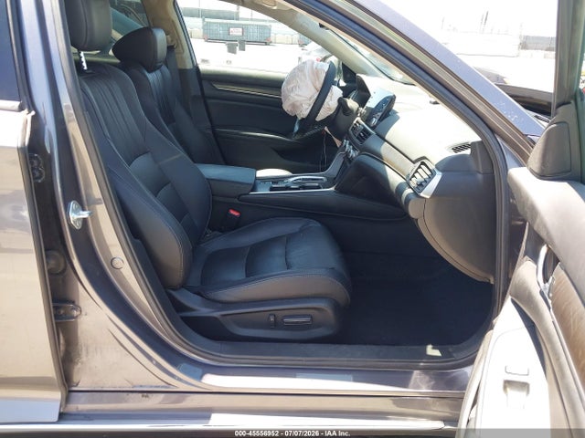45556952 :رقم المزاد ، 1HGCV3F50NA013501 vin ، 2022 Honda Accord Hybrid Ex-l مزاد بيع