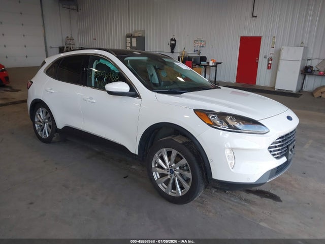 45556968 :رقم المزاد ، 1FMCU9J90NUA13507 vin ، 2022 Ford Escape Titanium مزاد بيع