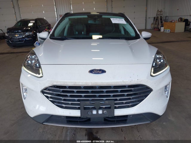 2022 Ford Escape Titanium მანქანა იყიდება აუქციონზე, vin: 1FMCU9J90NUA13507, აუქციონის ნომერი: 45556968