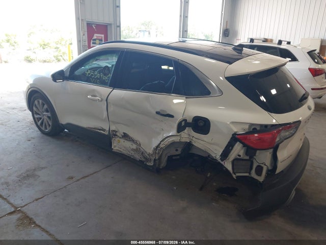 2022 Ford Escape Titanium მანქანა იყიდება აუქციონზე, vin: 1FMCU9J90NUA13507, აუქციონის ნომერი: 45556968