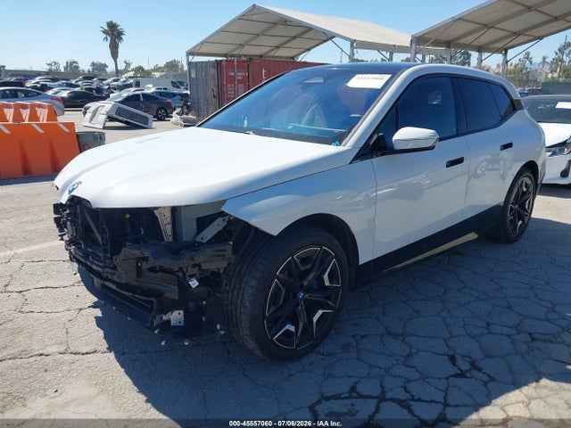 BMW Ix Xdrive50 2024 WB523CF09RCP83240 Image 2