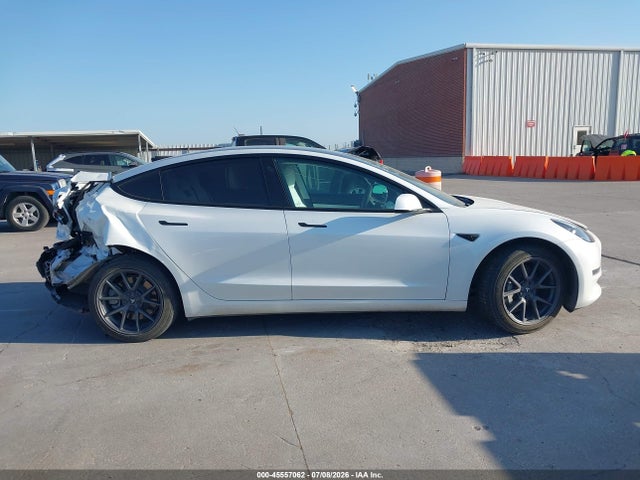 Продаж на аукціоні авто 2021 Tesla Model 3 Standard Range Plus Rear-wheel Drive, vin: 5YJ3E1EA2MF917325, номер лоту: 45557062