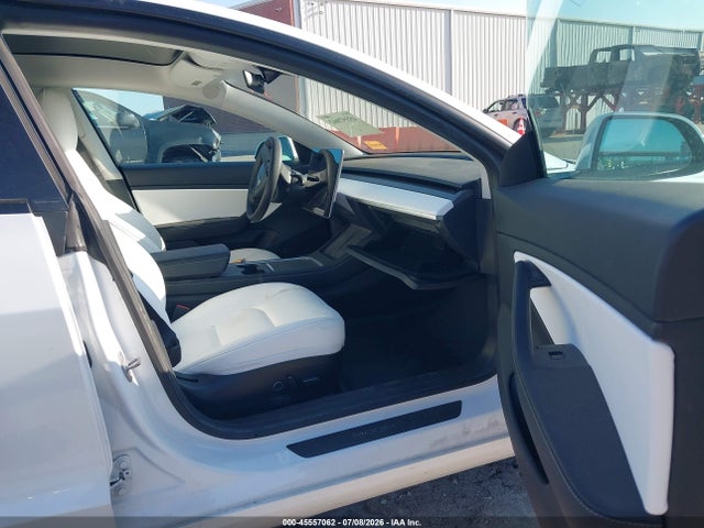 Продаж на аукціоні авто 2021 Tesla Model 3 Standard Range Plus Rear-wheel Drive, vin: 5YJ3E1EA2MF917325, номер лоту: 45557062