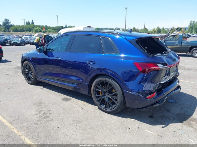 2022 Audi E-tron Chronos Quattro მანქანა იყიდება აუქციონზე, vin: WA1VABGEXNB040978, აუქციონის ნომერი: 45557093
