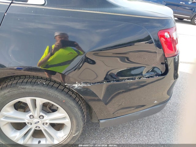45557121 :رقم المزاد ، 1FAHP2D87JG120161 vin ، 2018 Ford Taurus Se مزاد بيع