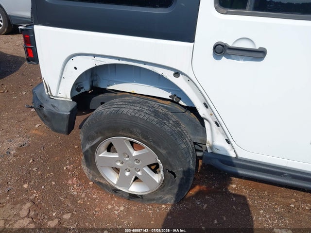 45557142 :رقم المزاد ، 1C4BJWDG9GL143165 vin ، 2016 Jeep Wrangler Unlimited Black Bear مزاد بيع