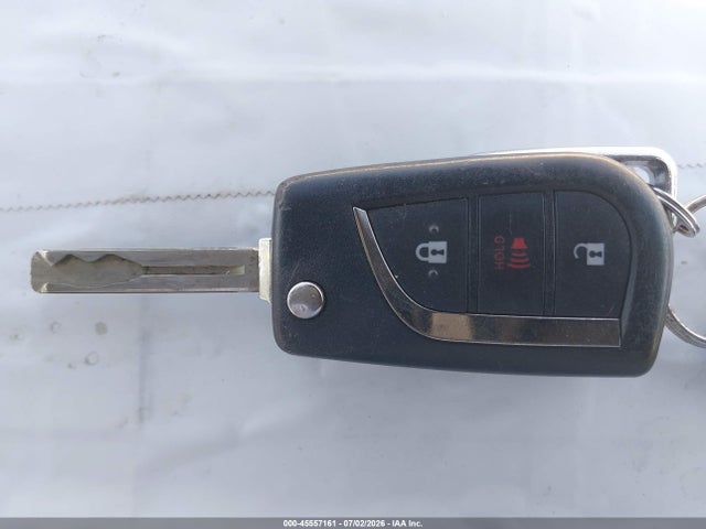 Toyota C-HR XLE 2018 NMTKHMBX0JR057802 Image 11