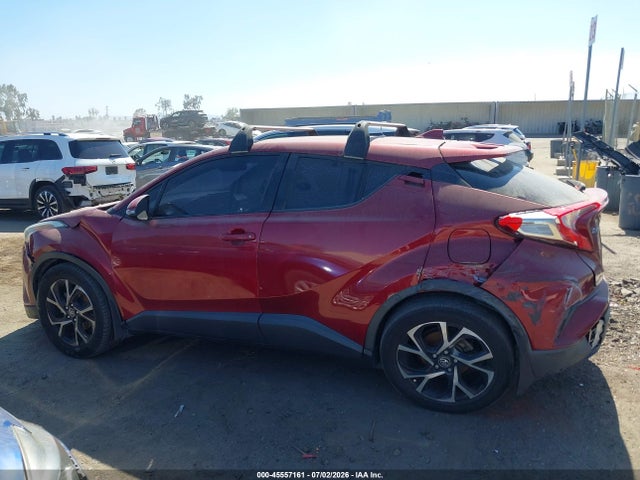 Toyota C-HR XLE 2018 NMTKHMBX0JR057802 Image 14