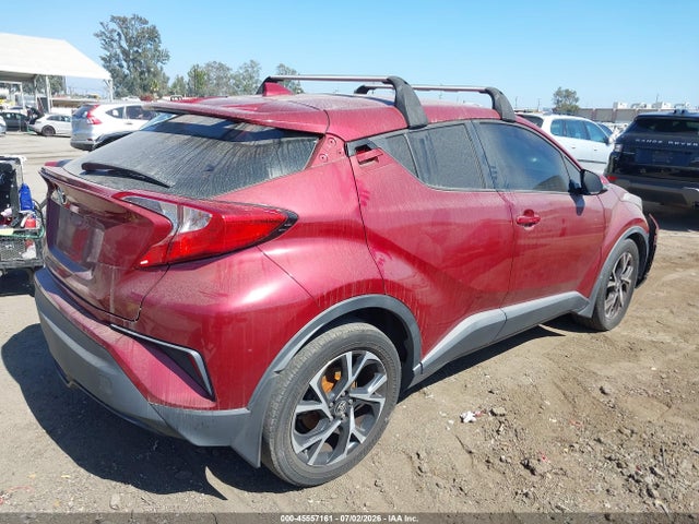 Toyota C-HR XLE 2018 NMTKHMBX0JR057802 Image 4