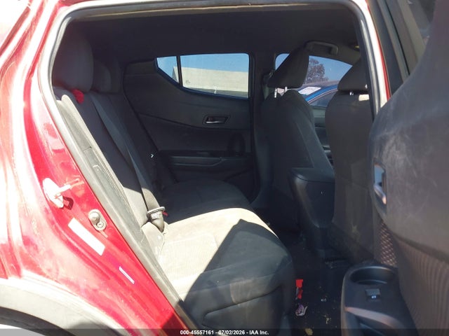Toyota C-HR XLE 2018 NMTKHMBX0JR057802 Image 8