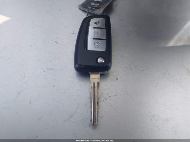 JN1BJ1AV2MW303034 Nissan Rogue Sport S Fwd Xtronic Cvt