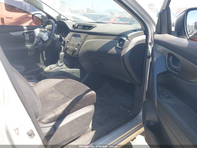 JN1BJ1AV2MW303034 Nissan Rogue Sport S Fwd Xtronic Cvt