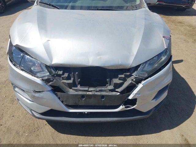 JN1BJ1AV2MW303034 Nissan Rogue Sport S Fwd Xtronic Cvt