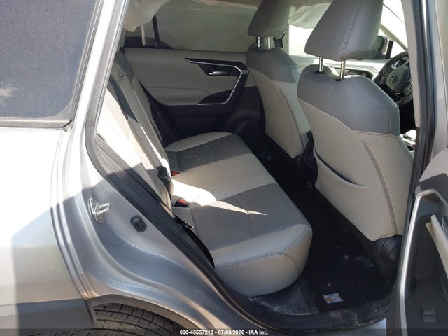 Продаж на аукціоні авто 2020 Toyota Rav4 Xle Premium, vin: 2T3C1RFV0LW096648, номер лоту: 45557210