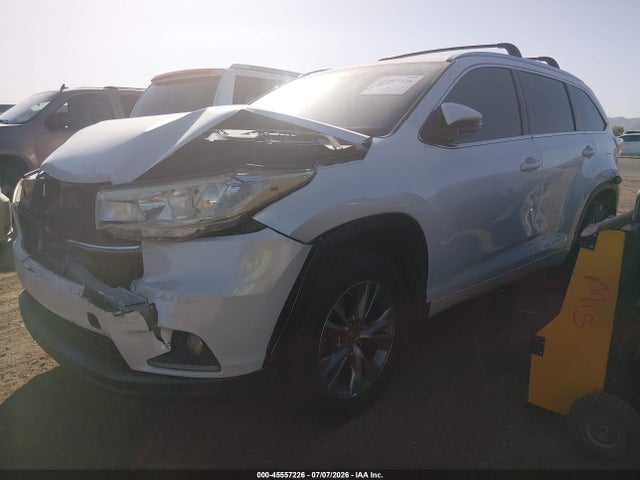 Toyota Highlander Xle V6 2015 5TDJKRFH0FS196298 Image 2