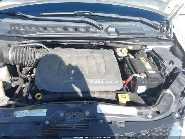 45557255 :رقم المزاد ، 2D4RN5DG1BR689703 vin ، 2011 Dodge Grand Caravan Crew مزاد بيع