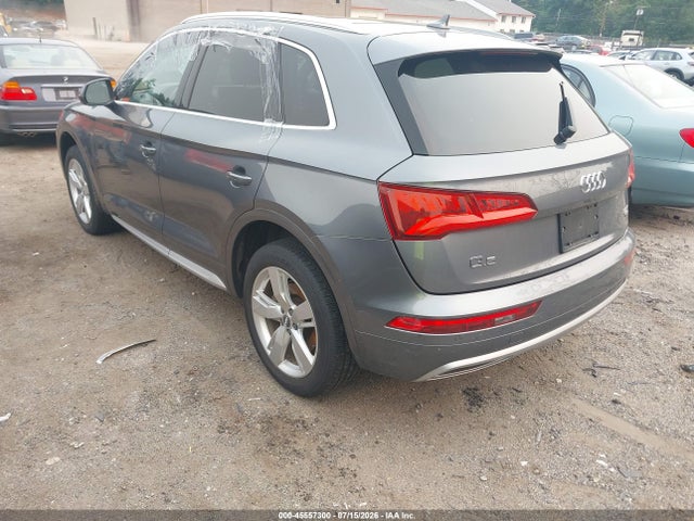 WA1BNAFY5J2088556 Audi Q5 2.0t Premium/2.0t Tech Premium