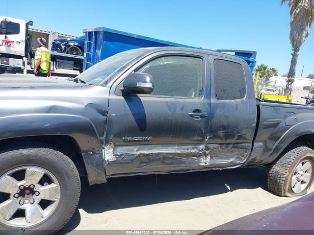 5TFTU4GN9FX067500 Toyota Tacoma Prerunner V6