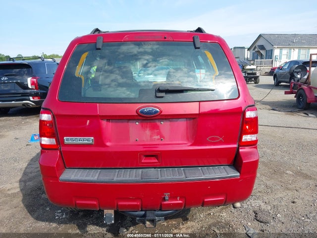 45557360 :رقم المزاد ، 1FMCU0C72AKD31173 vin ، 2010 Ford Escape Xls مزاد بيع