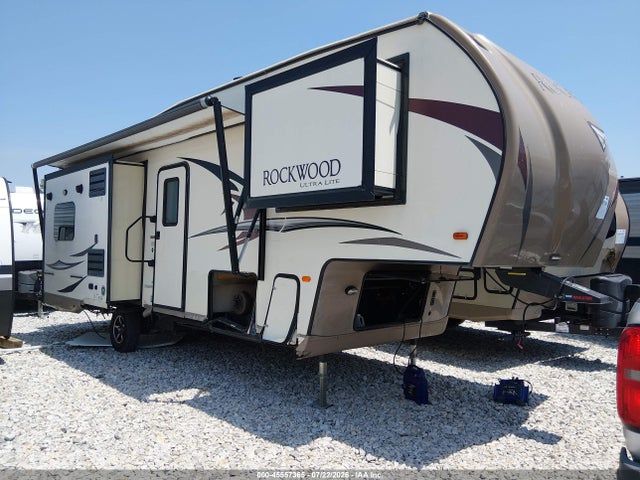 Продажа на аукционе авто 2017 Forest Riv Rockwood, vin: 4X4FRLC22HZ146058, номер лота: 45557365