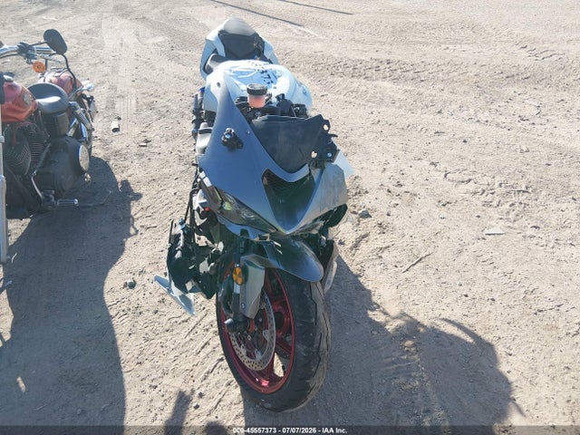 Продаж на аукціоні авто 2025 Kawasaki Zx636 K, vin: JKBZXJJ17SA018031, номер лоту: 45557373