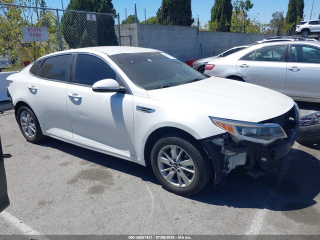 Продажа на аукционе авто 2016 Kia Optima Lx, vin: KNAGT4L34G5086801, номер лота: 45557421
