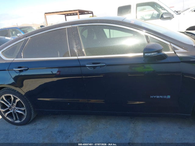 Ford Fusion Hybrid Titanium 2019 3FA6P0RU4KR261300 Image 13